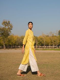 Sunny side up kurta set - Trendroots Stylish Sleeves, Kurta Set, Pants Length, White Casual, Hip Length, Yellow White, Wardrobe Essentials, Sunnies, Casual Wear