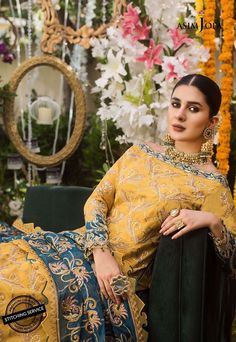 Latest Designer Chiffon Dress in Mustard Color Punjabi Suits Designer, Suits Pakistani, Fuchsia Wedding, Silk Design, Pakistani Salwar, Shilpa Shetty, Pakistani Salwar Kameez, Chiffon Collection, Pakistani Bridal Wear