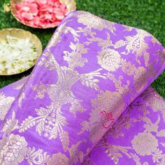 Introducing our exquisite Banarasi Brocade fabric from Khinkhwab, now available for your discerning tastes. Crafted with precision and elegance, this fabric is a true testament to the rich heritage and craftsmanship of Banarasi textiles. Weave: Banarasi Brocade - Mehrab Boota Inspired by the Mughal Era Description: Khinkhwab proudly presents a fabric that's more than just a textile; it's a work of art. Our Banarasi Brocade, inspired by the opulent Mehrab Boota patterns from the grand Mughal era, Banarasi Brocade Fabric, Banarasi Brocade, Indian Kurta, Western Jacket, Brocade Fabric, Banarasi Sarees, Fine Fabric, Western Fashion, Fashion Statement