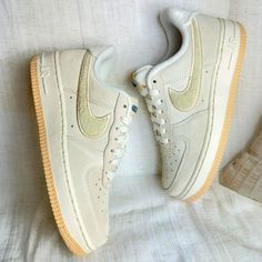 Size: 6 Women's Style: Dq7583 001 -Brand New With Box ( Missing Lid) -We Take Our Own Pictures To Give You The Best Description Of What You Will Receive. - Same Day Shipping All My Footwear / Apparel Is 100% Authentic. -Firm Price. Thank You! Beige Custom Sneakers With Cushioned Footbed For Streetwear, Beige Custom Sneakers With Round Toe For Sports, Beige Custom Sneakers For Sports With Round Toe, Cream Suede Sneakers With Cushioned Footbed, Nike Custom Cream Sneakers With Cushioned Footbed, Nike Casual Custom Suede Sneakers, Custom Beige Sneakers With Textured Sole And Round Toe, Custom Beige Sneakers With Textured Sole, Beige Casual Custom Sneakers For Streetwear