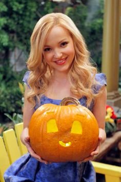 Disney Channel Stars Share Their Halloween Pumpkins! Dove Cameron who plays a main character on Liv & Maddie, took a cute approach to the typical Halloween face by adding bigger eyes and an adorable little mouth. London Tipton, Dog With A Blog, Disney California Adventure Park, The Descendants, Disney Channel Original, Brenda Song