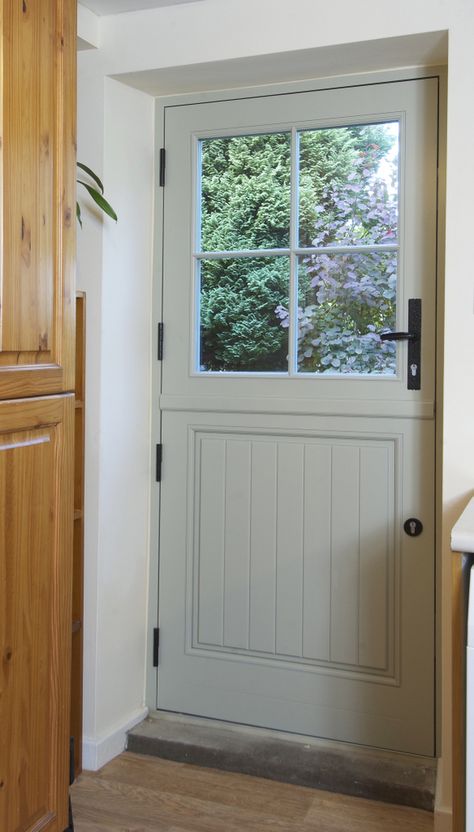 Back Doors With Windows, Boot Room Doors, Interior Doors Cottage, Cottage Windows Ideas, Cottage Windows And Doors, Stable Doors Kitchen, Country Cottage Windows, Front Of Cottage Ideas, Country Front Doors Farmhouse