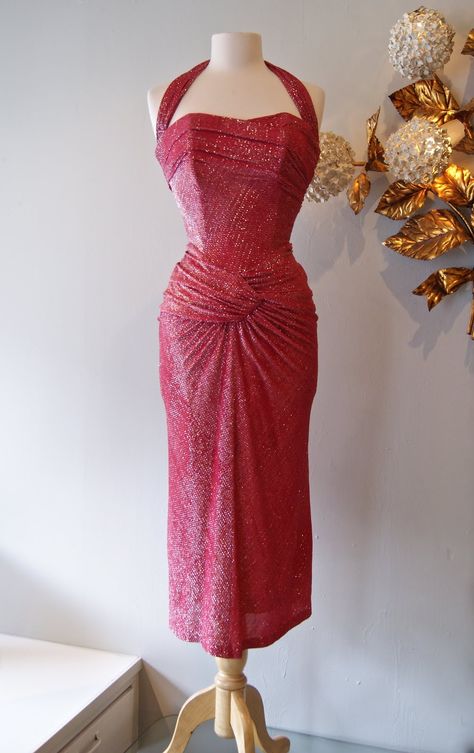 Late 40's Lurex bombshell dress by Emma Domb, waist 26", Amazing. 348. 1940's Dresses, Emma Domb, Bombshell Dress, Vintage Clothing Store, Lurex Dress, Fashion 1940s, Vintage Clothing Boutique, Vintage Wedding Dresses, Vintage Clothing Stores