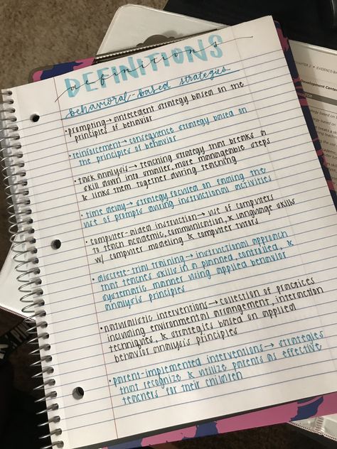 𝓅𝓇𝒾𝓈𝒾𝓁𝒶𝓉𝒽𝑒𝓈𝓁𝑜𝓉𝒽 ✨ Aesthetic Notes College Ruled, Pretty Handwriting Notes, Perfect Notes Aesthetic, Aesthetic Notes On Lined Paper, Neat School Notes, How To Get Neat Handwriting, Handwriting Inspiration Aesthetic, Study Notes Pretty, Pretty School Notes