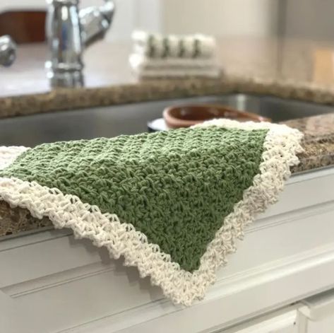 Crochet Cedar Ridge Dishcloth Free Crochet Patterns Using Cotton Yarn, Free Dishcloth Crochet Pattern, Crochet Dishcloths Free Patterns, Knitting Towels, Crocheted Dishcloths, Crochet Washcloth Free Pattern, Crochet Washcloth Free, Crochet Dish Cloth Free Pattern, Crochet Washcloths