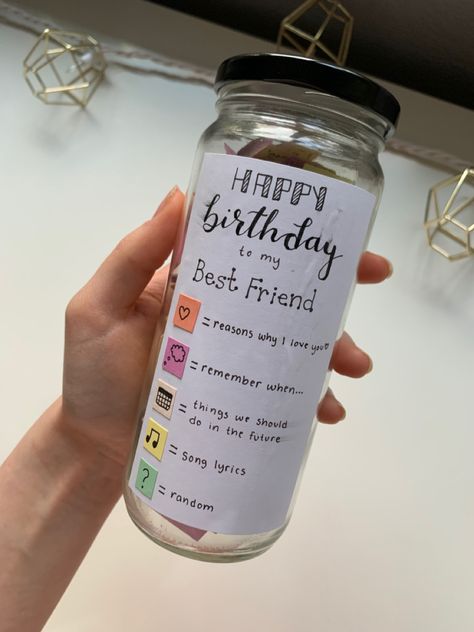 Gifts For Best Friends Jar, Cute Things To Make Your Bestfriend For Her Birthday, Jar Bday Gifts, Bday Jar Ideas, Crafty Gift Ideas For Best Friend, Note Jar For Best Friend, Jar Gifts For Best Friend Birthday, Gift Jar Ideas For Best Friend, Birthday Jar Gift Ideas For Best Friend