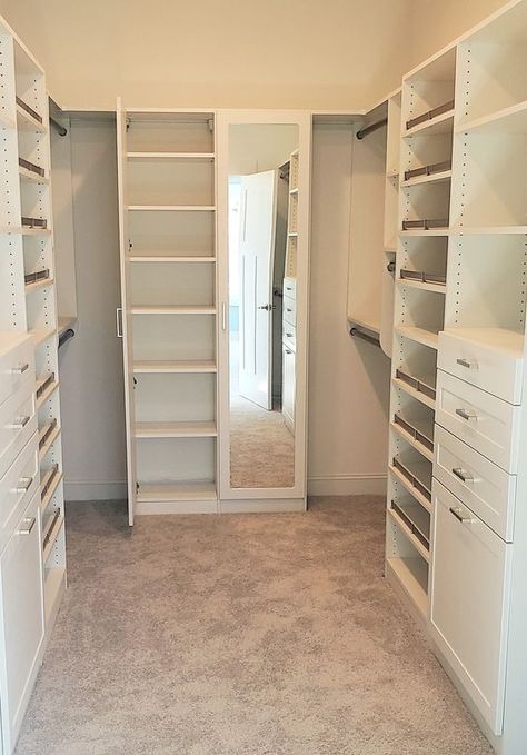 Small Walkin Closet, Closet With Vanity, Walk In Closet Layout, Organizing Walk In Closet, Master Closet Design, Closet Mirror, House Closet, Closet Redo, Bed In Closet Aesthetic