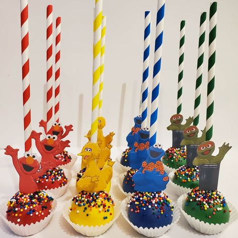 Sesame Street Treats Dessert Tables, Elmo Cake Pops, Sesame Street Cake Pops, Sesame Street Dessert Table, Sesame Street Food Ideas, Sesame Street Baby Shower Ideas, Sesame Street Treats, Sesame Street Food, Seaseme Street Birthday Party