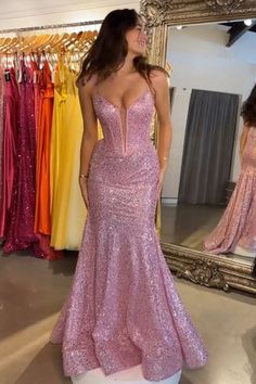 Prom Dresses Fitted Long, Prom Dresses Fitted, Dresses Fitted, Sparkly Prom Dresses, Pink Mermaid, Sequin Prom Dress, Beaded Prom Dress, Beaded Neckline, Wedding Veils