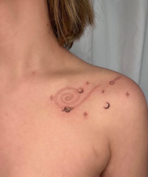 Star Tattoo On Shoulder, Girly Hand Tattoos, Tatuaje Studio Ghibli, Venus Tattoo, Planet Tattoos, Galaxy Tattoo, Theme Tattoo, Tatuaje A Color, Collar Bone Tattoo