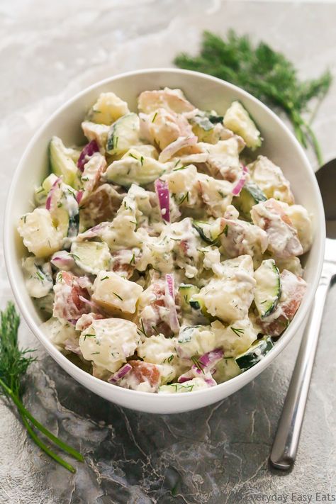 This Creamy Dill Potato Salad recipe is a cool, tangy twist on a classic potato salad. A quick and easy cold side dish that is perfect for your next potluck, BBQ or everyday dinner! You Yam Salad, Dill Potato Salad Recipe, Yellow Salad, Dill Salad Recipe, Yellow Yam, Dill Potato Salad, Dill Potato, Potato Salad Dill, Best Potato Salad Recipe