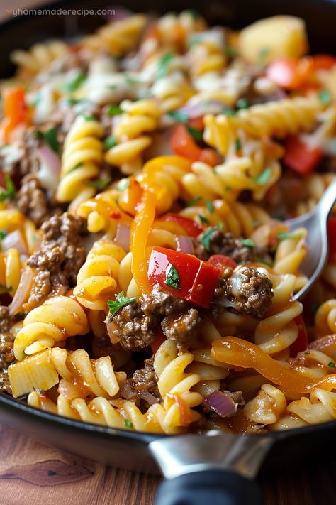 Philly Cheese Steak Pasta, Cheese Steak Pasta, Philly Cheese Steak Crock Pot, Homemade Philly Cheesesteak, Philly Cheesesteak Pasta, Cheesesteak Pasta, Pasta Skillet, Healthy Foods To Make, Steak Pasta