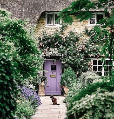 Front Yard Cottage Garden, Cottage Garden Inspiration, Garden Inspiration Ideas, Cottage Front Yard, Cottage Front Doors, Cute Cottages, Purple Door, Cottage Life, Front Door Colors