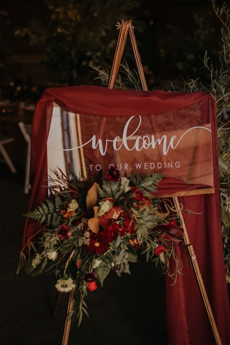 Pnw Fall, Moody Wedding Decor, Moody Fall Wedding, Thanksgiving Table Decor Ideas, Cozy Wedding, Fall Wedding Photos, Thanksgiving Table Decor, Wedding Day Photos, Table Decor Ideas