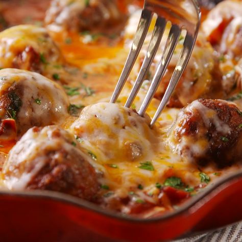 Kick up the Italian favorite with chipotle and spices. Get the recipe at Delish.com. #italianrecipes #mexicanrecipes #meatball #delish #easyrecipes #lowcarbrecipes Tasty Videos Dinner, Meatballs Subs, Mexican Meatballs, Meatballs Recipes, Queso Fundido, Tasty Videos, Video Recipes, Meatball Recipes, Beef Dishes