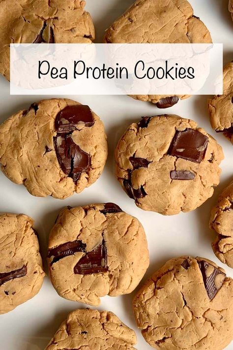 These pea protein cookies are perfect if you’re looking for ways to boost your intake of plant-based protein. They’re made with unsweetened pea protein powder. Pea Protein Cookies, Pea Protein Powder Recipes, Pea Protein Recipes, Protein Powder Cookies, Yummy Chocolate Desserts, Protein Dessert, Protein Meal Plan, Flourless Peanut Butter Cookies, Dessert Hummus