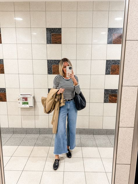 High Rise Cropped Wide Leg Jean curated on LTK Ankle Pants Winter Outfit, Cropped Wide Leg Jeans Outfit Winter, Wide Leg Crop Jeans Outfit, Wide Leg Cropped Jeans Outfit, Cuffed Jeans Outfit, Wide Leg Jeans Outfits, Cropped Jeans Outfit, Wide Leg Jeans Outfit, Jeans Outfit Winter