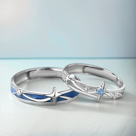 ♡ Are you feeling troubled about 'which birthday gift is best for boyfriend'? Maybe our couple rings with engraved names are your best choice.  STERLING SILVER symbolizes your STERLING LOVE for him. ♡ This silver ring set come in an elegant gift box 🎁 , making them easy to present as a gift to your loved one💝. Order yours today and make a statement of your love that will last a lifetime. ♡ How to customize: We offer free engraving of up to 6 letters/numbers. Please leave your personalized text Jewelry For Anniversary, Couples Matching Rings, Cute Matching Rings, Wedding Rings Men And Women, Wedding Rings Gold And Silver, Promise Ring Aesthetic, Night Court Wedding, Cute Couple Rings, Goth Wedding Rings