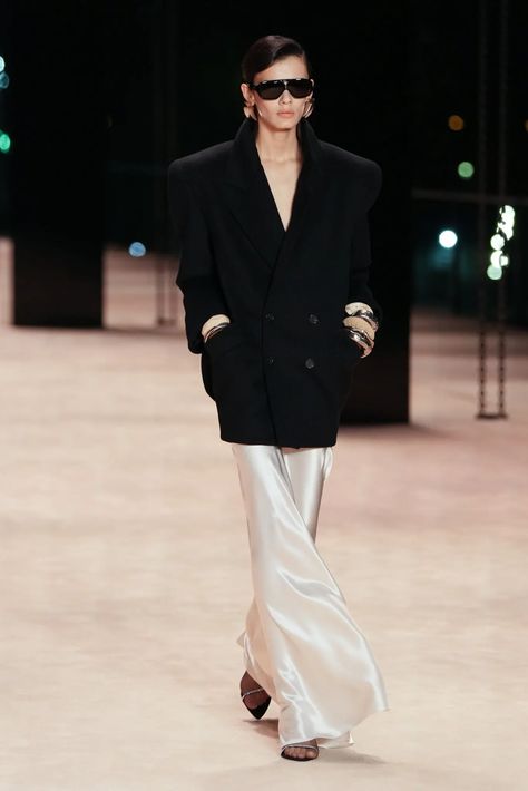 Saint Laurent Fashion, Wearable Tech, Fashion Victim, Street Style Inspiration, Fashion 2020, Fall Winter Outfits, The New York Times, Couture Fashion, Evening Wear