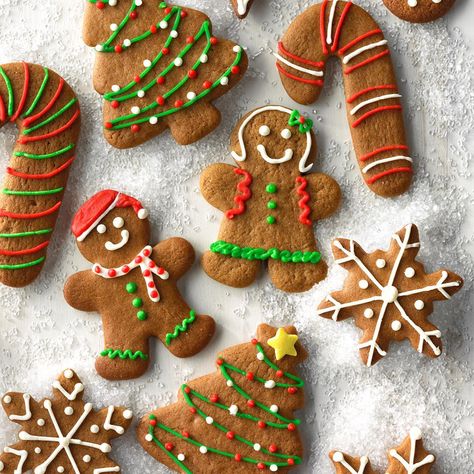 Gingerbread Cutout Cookies Gingerbread Cookies Decorated, Cut Out Cookie Recipe, Best Christmas Cookie Recipe, Ginger Bread Cookies Recipe, Gingerbread Man Cookies, Best Christmas Cookies, Thumbprint Cookies, Ginger Cookies, Xmas Cookies