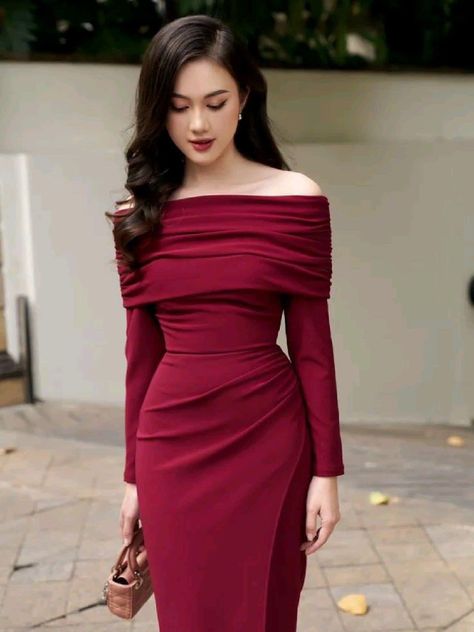 Red Dresses Classy Elegant, 2024 Dress Trends, Baju Kahwin, Soiree Dress, Red Dresses Classy, Women Dresses Classy, Fancy Dresses Long, Elegant Dresses Classy, Classy Dress Outfits