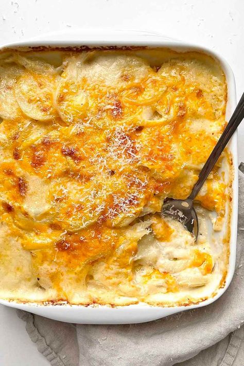 Mom's Old Fashioned Scalloped Potatoes Old Fashion Scalloped Potatoes, Cheesy Potatoes Scalloped, Christmas Scalloped Potatoes, Scallop Potatoes Recipes Easy, Scalloped Potato’s, Potato Recipes Scalloped, Creamed Potatoes Old Fashioned, Scalloped Potatoes With Gruyere Cheese, Homemade Scalloped Potatoes Easy