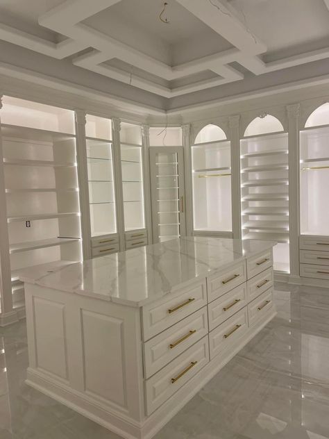 Dream Closet Design, Luxury Closets Design, Dream Life House, Dream Apartment Decor, Home Decor Ideas Living Room, Dream House Rooms, Ideas Living Room, Home Decorating Ideas, Dream Room Inspiration