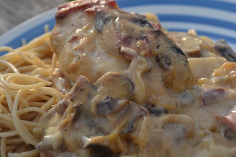 Chicken Boneless Breast Recipes, Chicken And Pasta, Cooking Recipes For Dinner, Chicken Casseroles, Yummy Chicken, Chicken Main Dishes, Food Club, Breast Recipe, Winner Winner