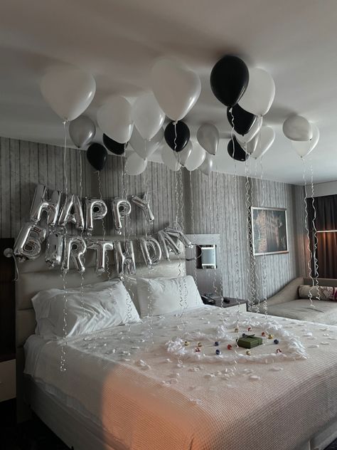 #birthday #roomdecor #birthdaydecor #decorations #hotelroom #hotelroomdecor #forhim #forher #f Surprise Bedroom Birthday, Birthday Decorations In Bedroom Party Ideas, Decorating Hotel For Boyfriend, Bedroom Decor Birthday Surprise, Birthday Decoration Ideas At Bedroom, Birthday Decoration Ideas Apartment, How To Decorate A Room For A Birthday, Hotel Decor For Birthday, Happy Birthday Bedroom Surprise