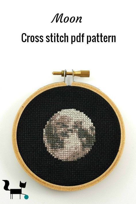 This lovely moon cross stitch pdf pattern only uses 6 different DMC colors. If you use 14 count aida the finished piece will be only 1.75 inch (4cm) big. #moon #crossstitchpattern #geek Cross Stiches Ideas Easy, Cross Stitch Moon, Grandma Activities, Moon Cross Stitch Pattern, Moon Cross Stitch, Big Moon, Mini Cross Stitch, Needle Point, Stitch Art