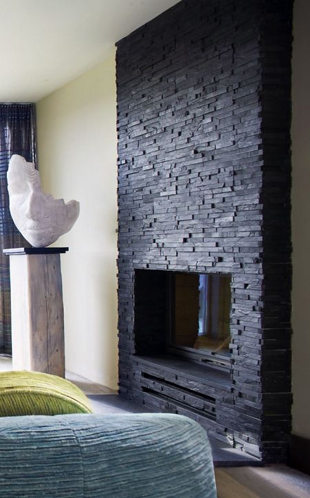 Fireplace Cladding Ideas, Black Stacked Stone Fireplace, Gray Marble Wallpaper, Fireplace Cladding, Marble Wallpaper Bedroom, Dark Fireplace, Modern Fireplace Decor, Grey Marble Wallpaper, Basement Fireplace