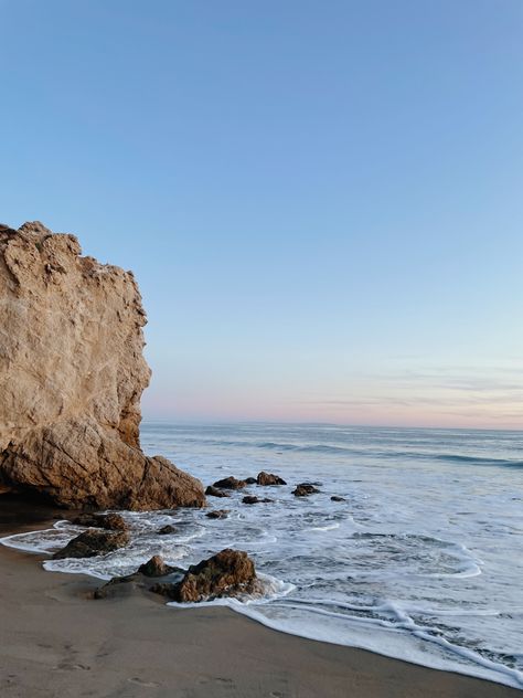 El Matador State Beach, Beach Aesthetic California, Cali Summer Aesthetic, Pepperdine Aesthetic, Malibu California Aesthetic, Malibu Beach Aesthetic, Malibu Aesthetics, Beach House Malibu, California Beach Aesthetic