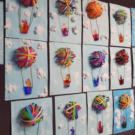 Mrs Curwood on Instagram: “Super cute hot air balloons made by grade 1/2. We were learning about the art element of Form.  #form #artelements #art #visualarts #grade1…” Paper Sculpture Elementary Art, One Class Art Project, Arts And Crafts First Grade, Different Art Forms For Kids, Form Art Projects Elementary, Hot Air Balloon Paper Craft, Art For Year 1, Year 4 Art Ideas, Hot Air Balloon Art For Kids