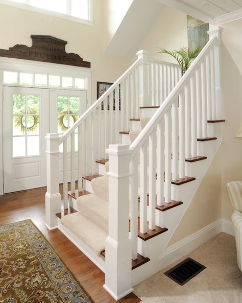 Stair Railing Makeover, Interior Stair Railing, Stairs Renovation, Stair Banister, Stair Balusters, White Stairs, Stair Rail, House Staircase, Stair Railing Design