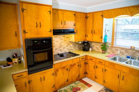 Original Wood Kitchen Cabinets, Diy Old Cabinets, How To Redo Old Kitchen Cabinets, Restore Old Kitchen Cabinets, How To Update 70s Kitchen Cabinets, Routed Kitchen Cabinet Doors, 1970s Oak Kitchen Cabinets, How To Paint Wooden Kitchen Cabinets, Update Pine Kitchen Cabinets