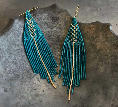 Stella Boho Beaded Earrings | Emerald Green - Nakawe Modern Seed Bead Earrings, Cactus Seed Bead Earrings, Boho Bead Earrings, Beaded Earing Designs, Beaded Native American Earrings, Modern Beaded Jewelry, Green Seed Bead Earrings, Turquoise Beaded Earrings, Seed Bead Earrings Patterns