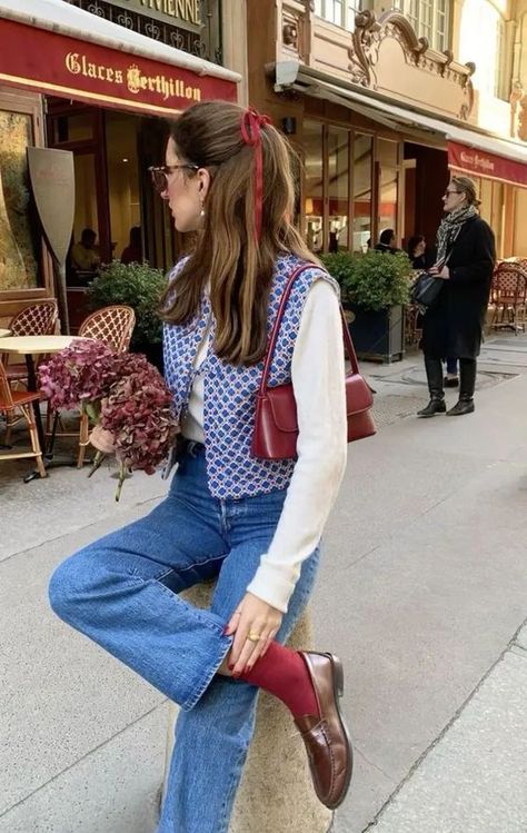 Classic Style Colorful, France October Outfits, Romantic Professional Style, Feminine Maximalist Outfits, Light Layer Outfits, How To Improve Your Style Women, Trendy Eclectic Outfits, Anthropologie Employee Outfit, Dramatic Classic Outfit Ideas