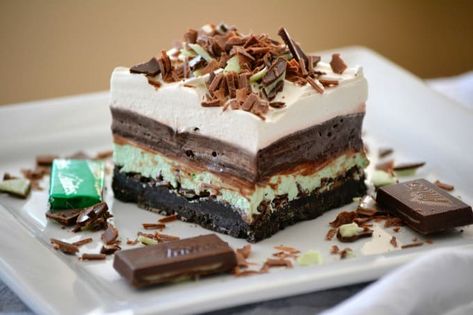 13 Chocolate Mint Recipes That Will Knock Your Socks Off - Your Cup of Cake Mint Bars, Andes Mints, Mint Desserts, Cheese Pudding, Dream Bars, Mint Recipes, Dessert Bar Recipe, Bake Dessert, Chocolate Mint