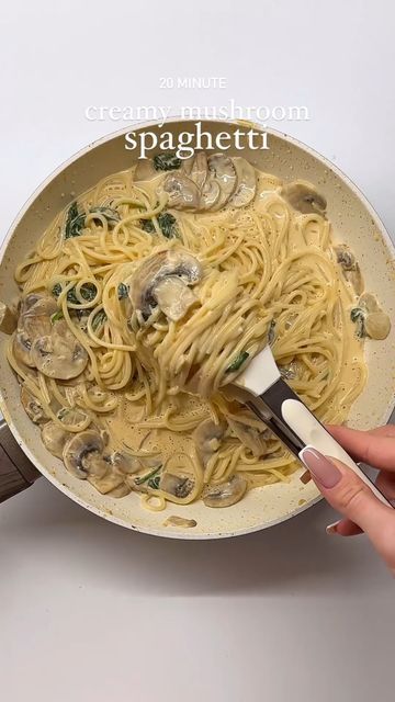 Pasta | Noodles on Instagram: "Creamy Mushroom Pasta♥️🍝 Credits @catrina.santi   The elite pastacookbook (100++ recipes) 🍝 LINK IN BIO👆  garlic mushrooms spices (pepper, salt) spinach cream 33% grated cheese  1. Fry garlic in butter, then add mushrooms and fry until a golden crust. Let's spice it up. 2. Next spinach and fry it again. Then add the cream and simmer for 2 minutes. Let's add more cheese. 3. The sauce is ready, all that remains is to combine it with the spaghetti and enjoy the mushroom pasta.  Enjoy your meal! 👩🏻 🍳♥️" Mushroom Spaghetti, Easy Creamy Mushroom Pasta, Cremini Mushroom Pasta, Creamy Garlic Mushroom Pasta, Mushroom Cream Sauce Pasta, Mushroom And Garlic Spaghetti Dinner, Easy Pasta Recipes Quick, Amazing Food Platters, Tasty Recipes Videos