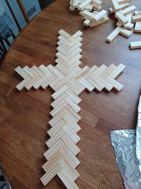 Jenga Block Cross, Wooden Crosses Diy, Wood Crosses Diy, Wooden Cross Crafts, Clothespin Crafts Christmas, Clothespin Diy Crafts, Wooden Clothespin Crafts, Faith Crafts, Dollar Store Christmas Crafts