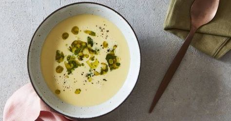 Ready in minutes, this velvety soup from chef Günter Seeger comes with a dollop of bright relish made with cilantro, jalapeño and yet more sweet summer corn. Lipton Onion Soup Recipes, Summer Corn Soup, Vichyssoise Recipe, French Soup, French Dessert Recipes, Corn Relish, Onion Soup Recipes, Steak Tartare, Classic French Dishes