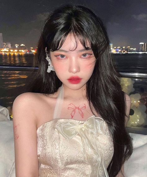 Faaaariii_ Instagram, Uzzlang Girl, Asian Makeup, 인물 사진, Korean Beauty, Ulzzang Girl, Pretty Face, Aesthetic Girl, Fashion Makeup