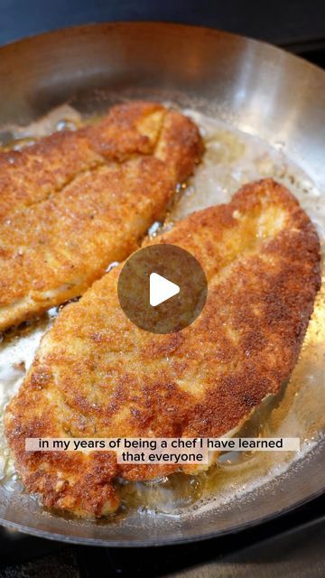 Low Carb Crispy Chicken Cutlet, Easy Chicken Cutlets Recipes, Breaded Chicken Cutlets Fried, Chicken Cutlet Recipes Videos, How To Make Chicken Cutlets, How To Make Breaded Chicken, How To Bread Chicken, Italian Chicken Cutlet Recipes, Crispy Chicken Breast Recipes