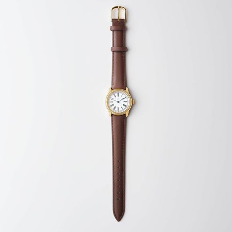 Harriet Strap: Brown - Gold / Standard watchesonlineshop #watchesluxuryrolex. Leather Watch For Women, Vintage Watches Women Leather, Vintage Saat, Dainty Watch, Brown Watch Strap, Watch With Leather Strap, Watch Leather Strap, Brown Watch, Brown Accessories