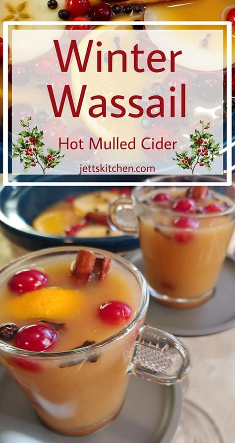 Winter Wassail Beverage; Hot Spiced Cider - Jett's Kitchen Christmas Hot Beverage Bar, Hot Alcoholic Drinks Crockpot, Homemade Wassail Recipe, Crockpot Mulled Cider, Wassel Recipe, Wassle Recipe, Hot Alcohol Drinks, Hot Punch Recipe, Crockpot Wassail