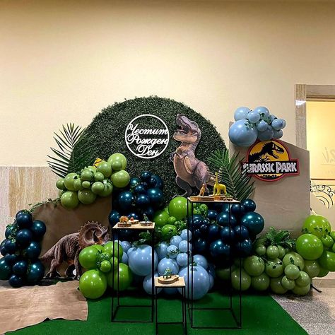 Jurassic Park Party Backdrop, Jurassic World Balloon Arch, Dinosaur Birthday Balloon Garland, Jurassic Park Balloon Decor, Jurassic World Centerpieces Party Ideas, Jurassic World Balloon Garland, Jurassic Park Balloon Garland, Jurassic Park Party Ideas, Dinosaur Balloon Garland