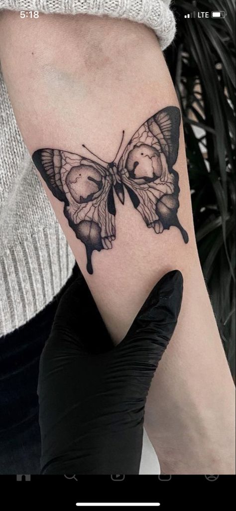 Womens Grunge Tattoo, Half Skeleton Butterfly Tattoo, Skull In Butterfly Tattoo, Gothic Art Tattoo Ideas, Matching Tattoos Aesthetic Grunge, Scar Incorporation Tattoo, Butterfly With Skull In Wings, Butterfly Unique Tattoo, Skull Butterfly Tattoo Women