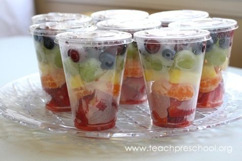 Rainbow Fruit in a Cup... great snack for a weather theme! Fruit In A Cup, Camping Vbs, Kindergarten Snacks, Class Snacks, Classroom Snacks, Concession Stands, Snacks Ideas, Preschool Snacks, Rainbow Fruit