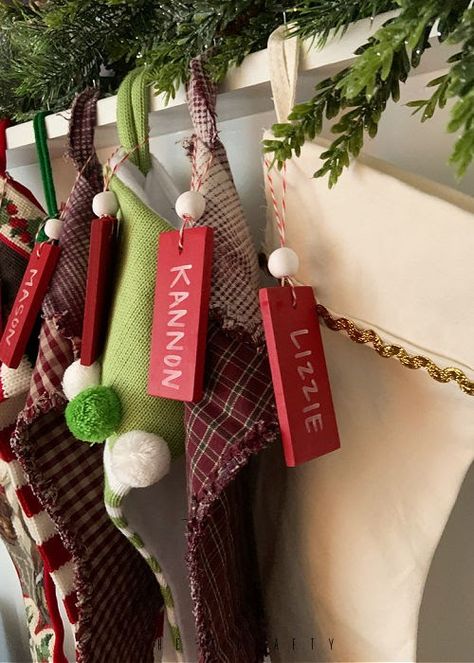 How to make a Name Tag for Stockings Diy Names On Stockings Christmas, Diy Christmas Name Tags, Diy Name Tags, Stockings Diy, Stocking Name Tags, Christmas Name Tags, Stockings With Names, Red Crafts, Diy Stockings