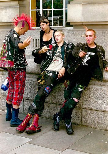 80s Punk Fashion, Stile Punk Rock, Punk Mode, Punk Subculture, Punk Boy, 70s Punk, 90s Punk, 80s Punk, Punk Culture